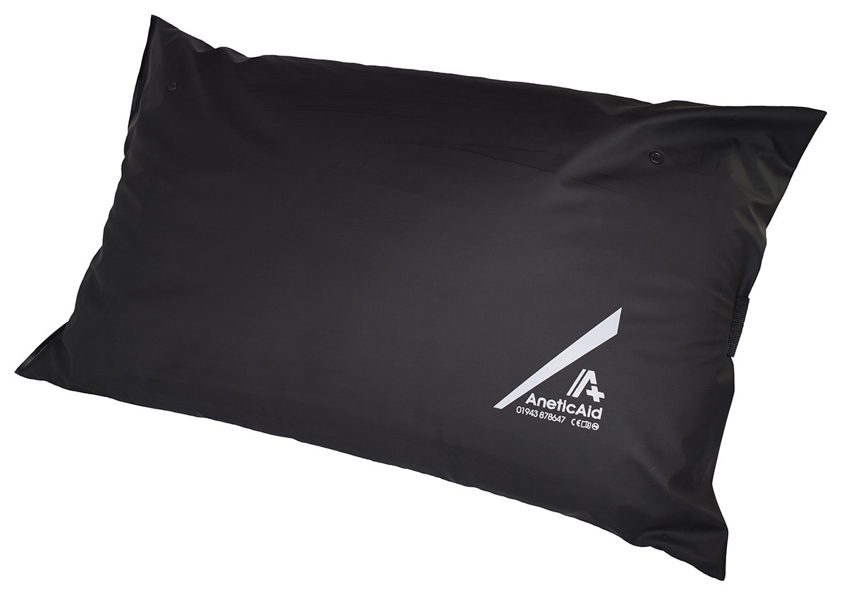 aa-10545-pillow-min-compressed.jpg